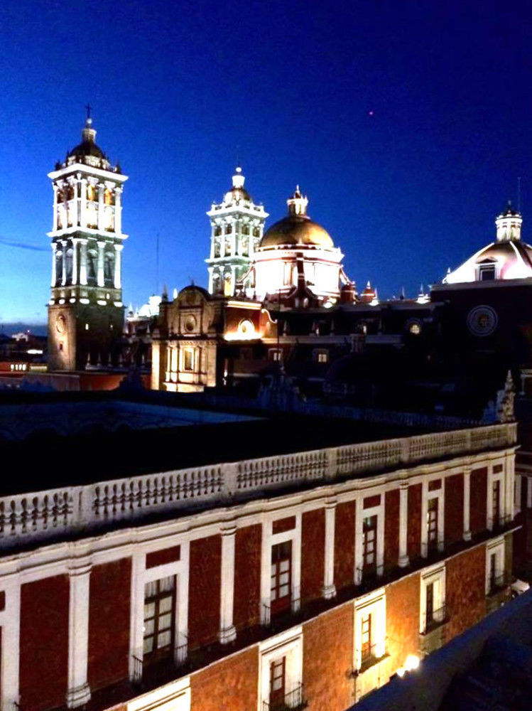 Hotel Leones Puebla Exterior foto